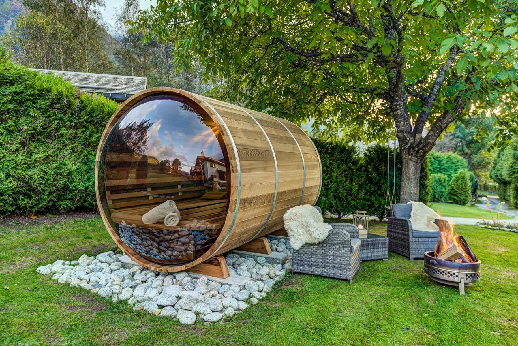 Tiki Lodge - Hot Tub & Sauna Шамони Экстерьер фото