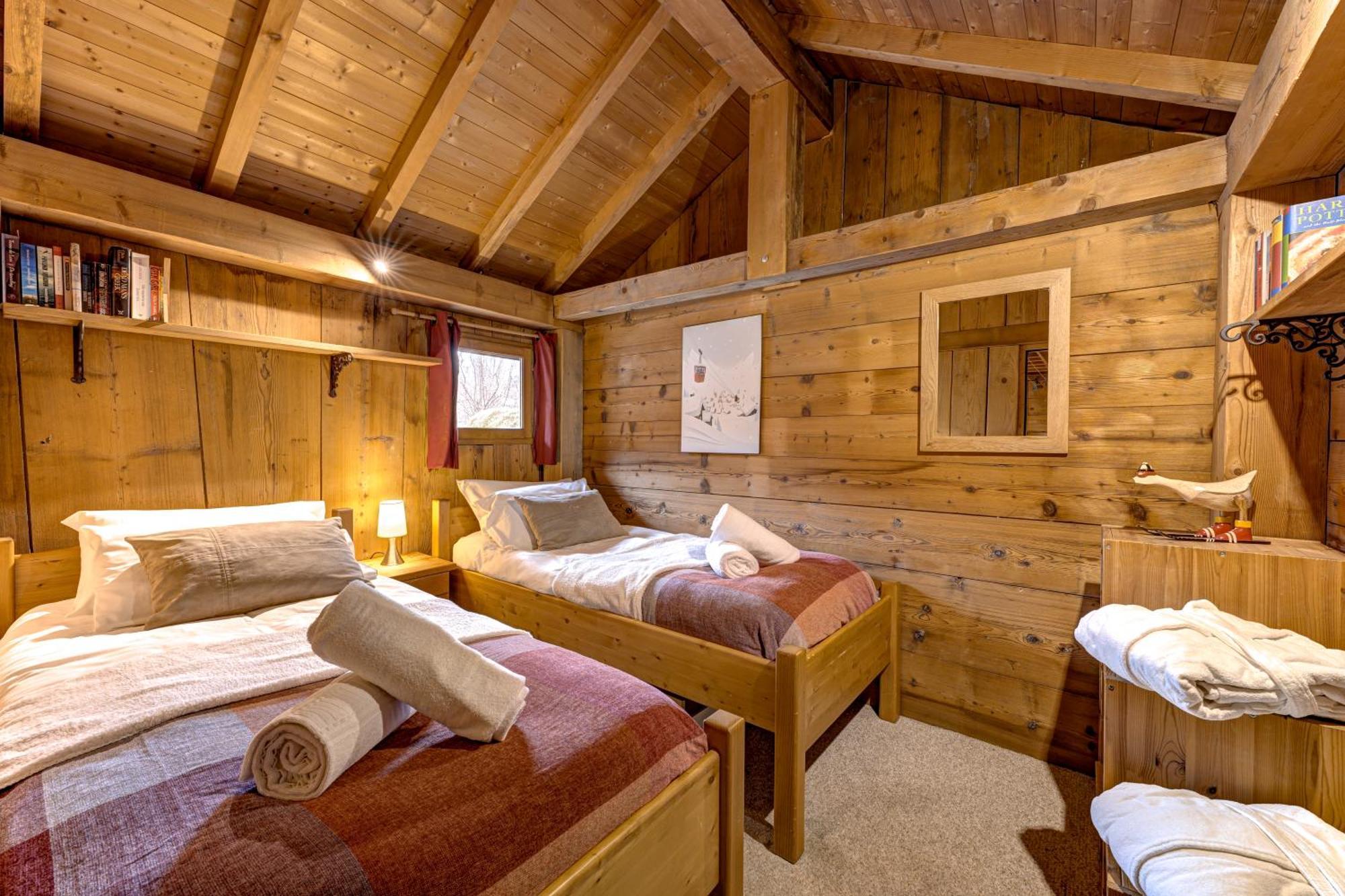 Tiki Lodge - Hot Tub & Sauna Шамони Экстерьер фото